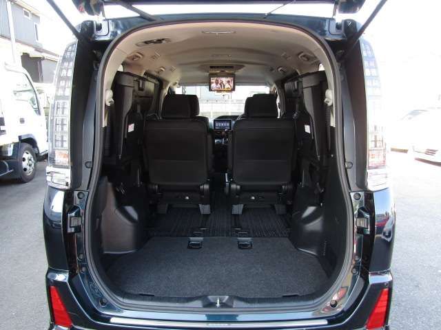 TOYOTA VOXY 2014 Image 31