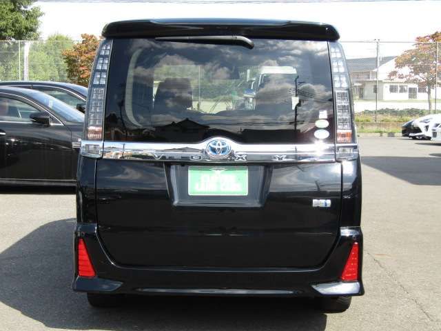 TOYOTA VOXY HYBRID 4WD 2016 Image 31