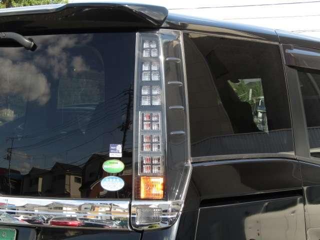 TOYOTA VOXY HYBRID 4WD 2016 Image 31