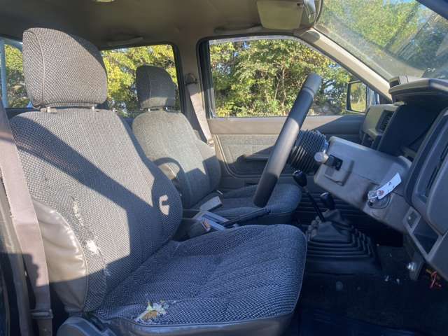 NISSAN DATSUN 4WD 1989 Image 31