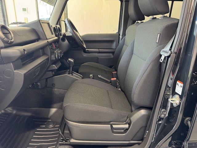 SUZUKI JIMNY NOMADE 2025 Image 31