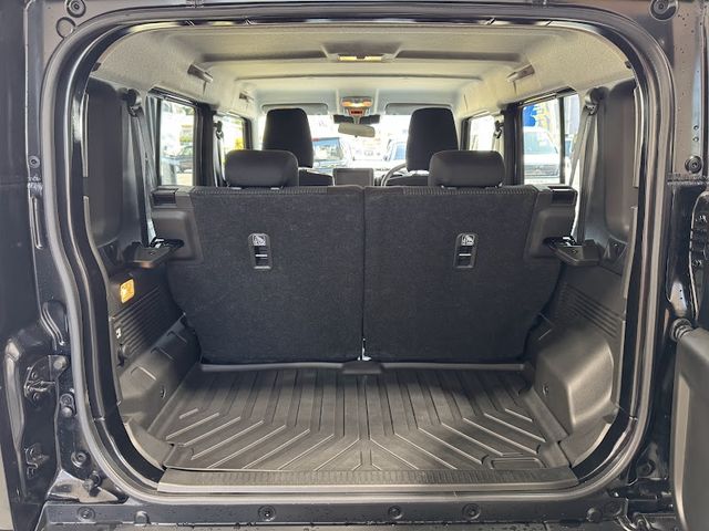 SUZUKI JIMNY NOMADE 2025 Image 31