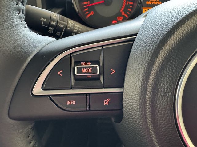 SUZUKI JIMNY NOMADE 2025 Image 31