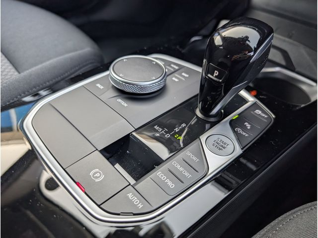 BMW 1SERIES 2022 Image 31