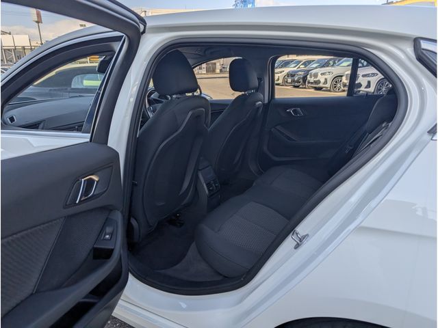 BMW 1SERIES 2022 Image 31