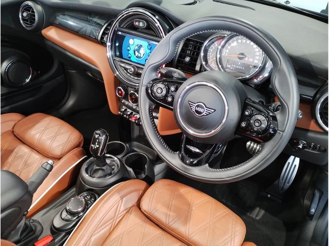 BMW MINI COOPER S OPEN 2019 Image 31