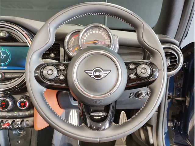 BMW MINI COOPER S OPEN 2019 Image 31