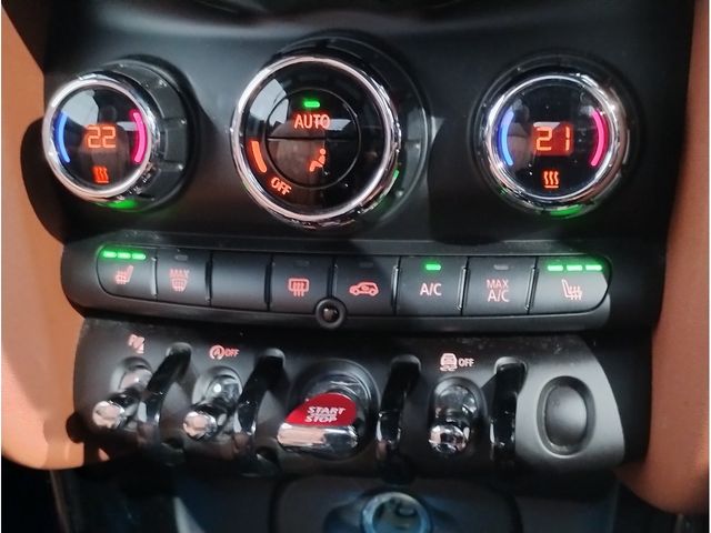 BMW MINI COOPER S OPEN 2019 Image 31