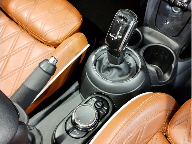 BMW MINI COOPER S OPEN 2019 Image 31