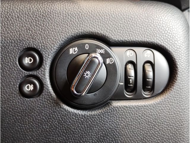 BMW MINI COOPER S OPEN 2019 Image 31