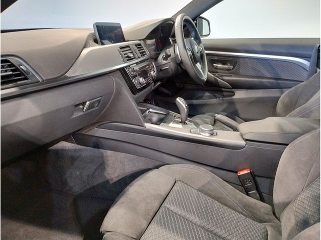 BMW 4SERIES COUPE 2019 Image 31