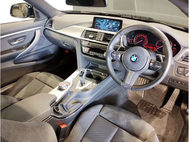 BMW 4SERIES COUPE 2019 Image 31