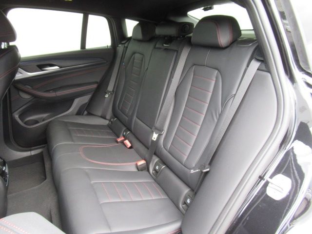 BMW X4 2024 Image 31