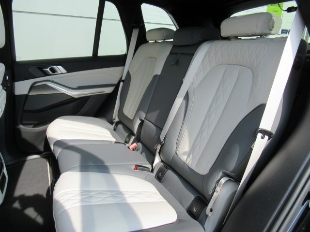 BMW X5 2024 Image 31