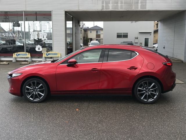 MAZDA 3 FASTBACK 2020 Image 31