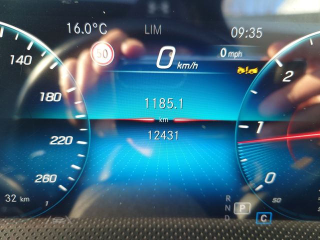 MERCEDES BENZ CLA SH 2023 Image 31