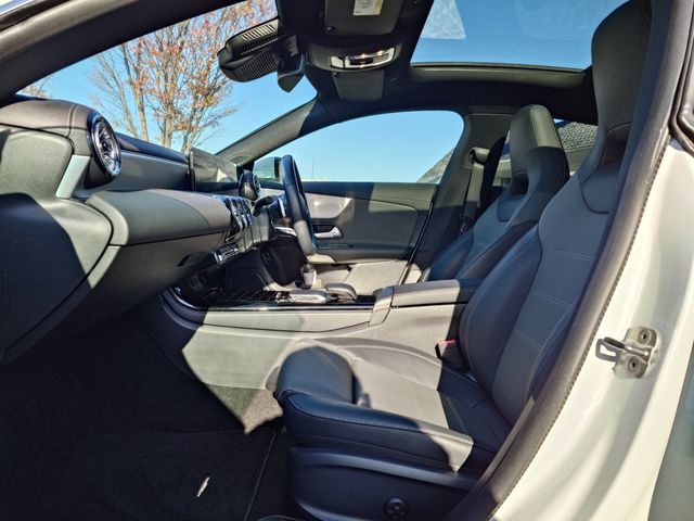 MERCEDES BENZ CLA SH 2023 Image 31