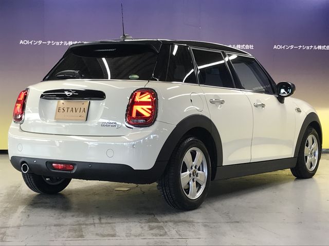 BMW MINI COOPER D 5DOOR 2021 Image 31