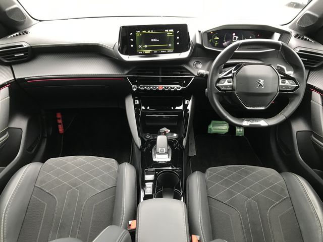 PEUGEOT 208 2021 Image 31