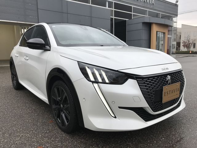 PEUGEOT 208 2021 Image 31