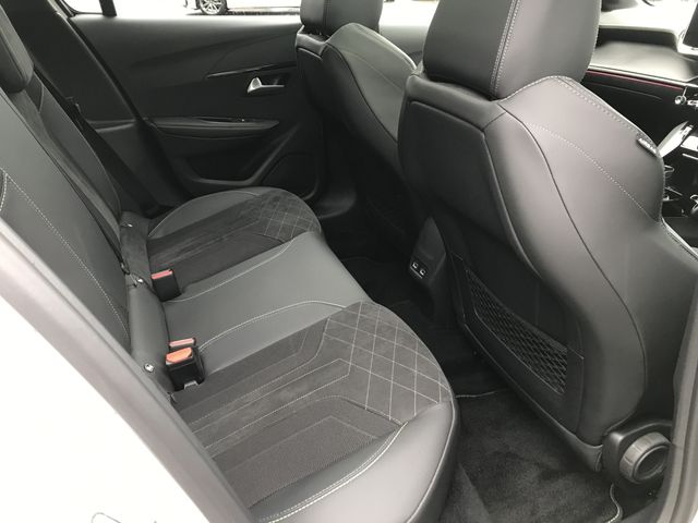 PEUGEOT 208 2021 Image 31