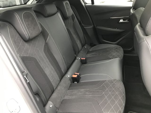 PEUGEOT 208 2021 Image 31