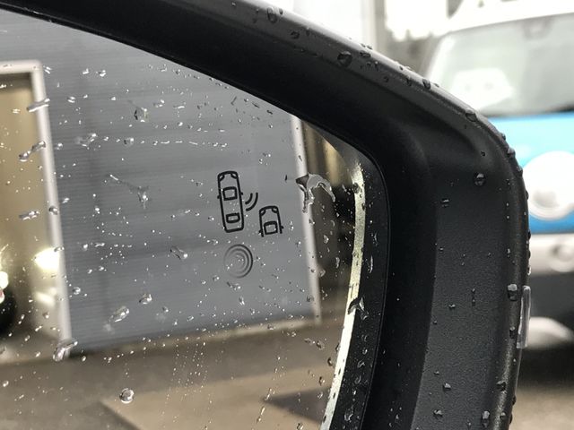 PEUGEOT 208 2021 Image 31