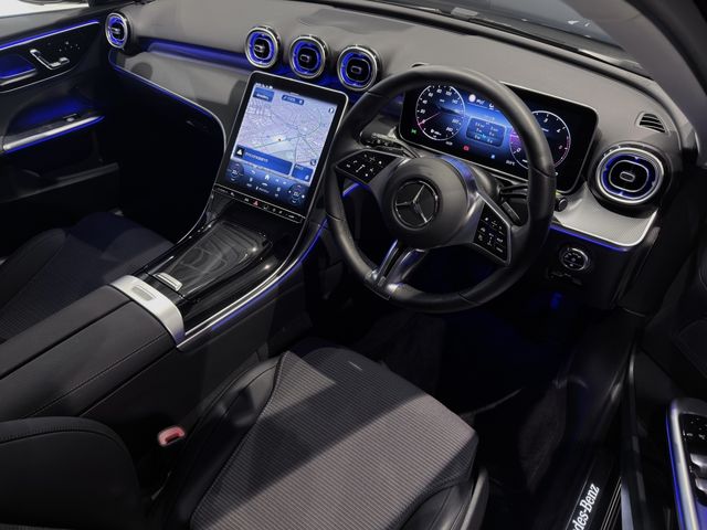 MERCEDES BENZ C CLAS 2024 Image 31