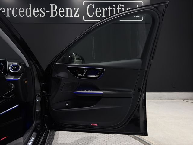 MERCEDES BENZ C CLAS 2024 Image 31