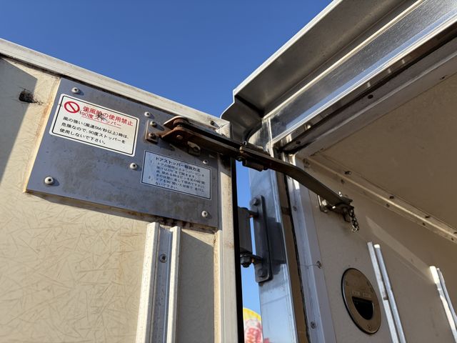 ISUZU ELF 2015 Image 31