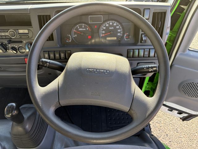 ISUZU ELF 2015 Image 31