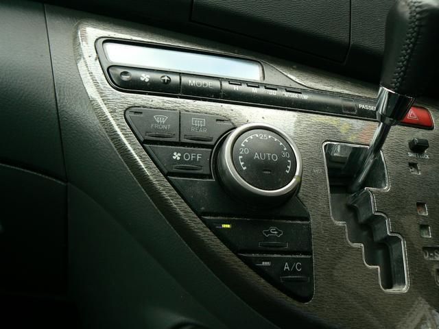 TOYOTA ISIS 2010 Image 31