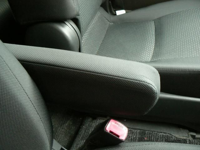 TOYOTA ISIS 2010 Image 31