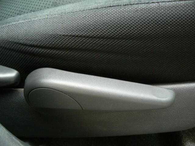 TOYOTA ISIS 2010 Image 31