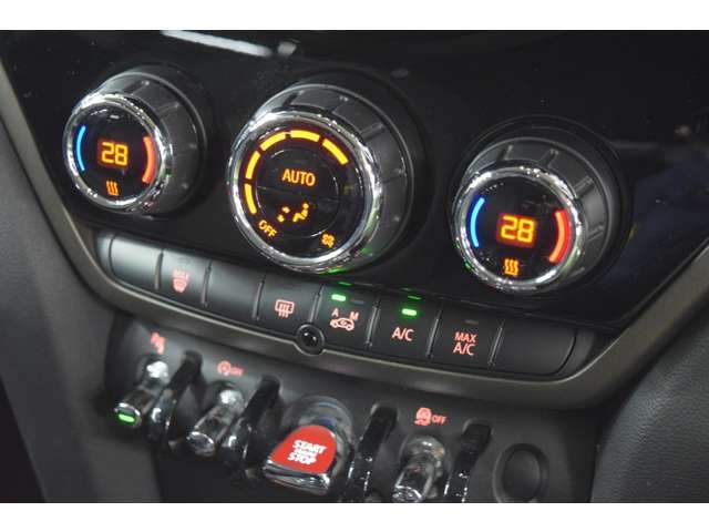 BMW MINI COOPER D CR 2017 Image 31