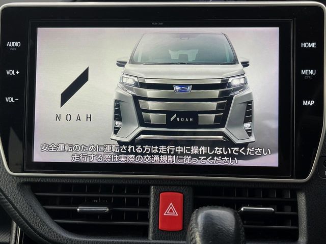 TOYOTA NOAH 2018 Image 31
