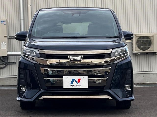 TOYOTA NOAH 2018 Image 31