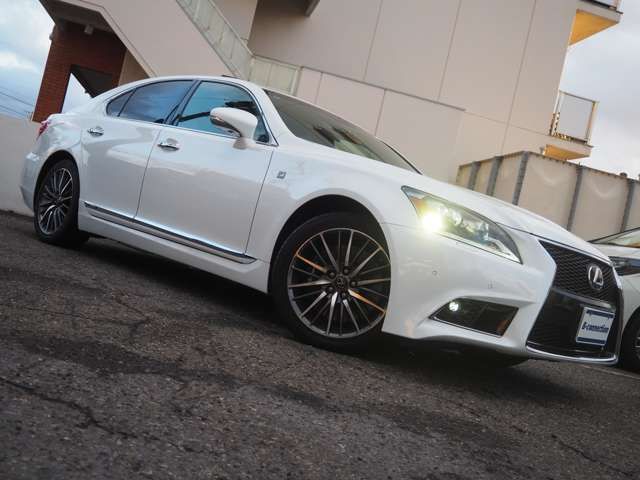 TOYOTA LEXUS LS600H 2012 Image 31