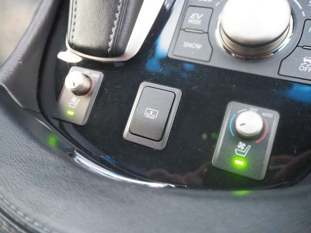 TOYOTA LEXUS LS600H 2012 Image 31