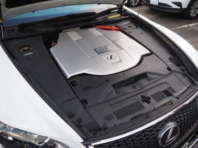 TOYOTA LEXUS LS600H 2012 Image 31
