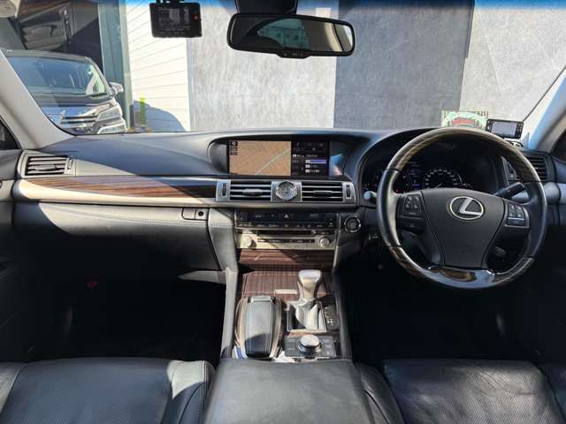 TOYOTA LEXUS LS460 2015 Image 31