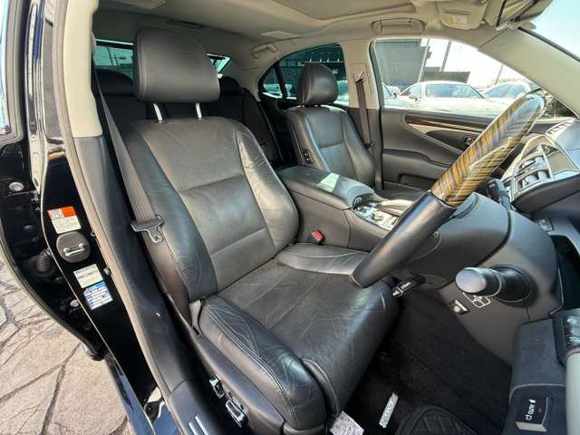 TOYOTA LEXUS LS460 2015 Image 31