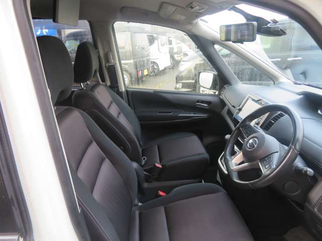 NISSAN SERENA  S-HYBRID 4WD 2017 Image 31