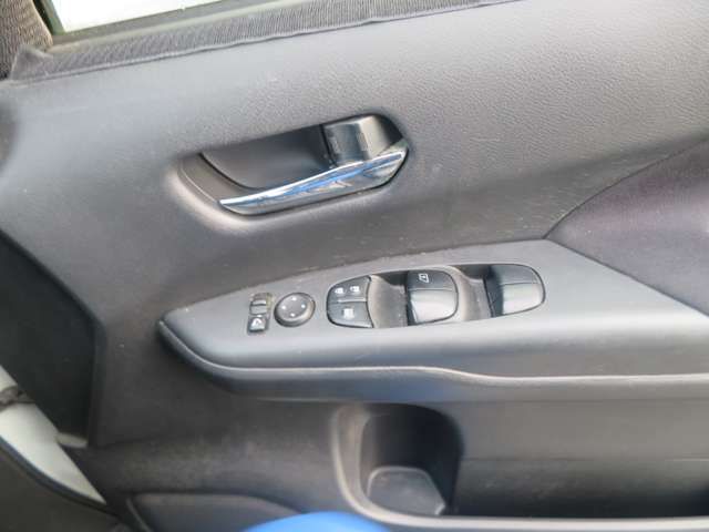 NISSAN SERENA  S-HYBRID 4WD 2017 Image 31