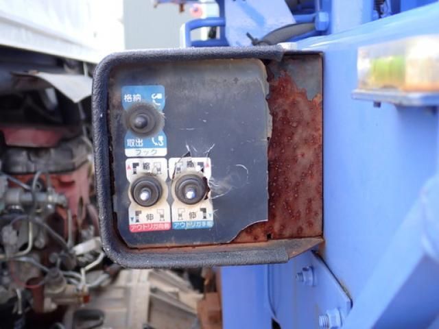 HINO DUTRO 2011 Image 31