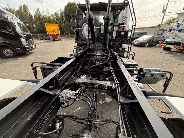 MITSUBISHI FUSOU FIGHTER 2024 Image 31