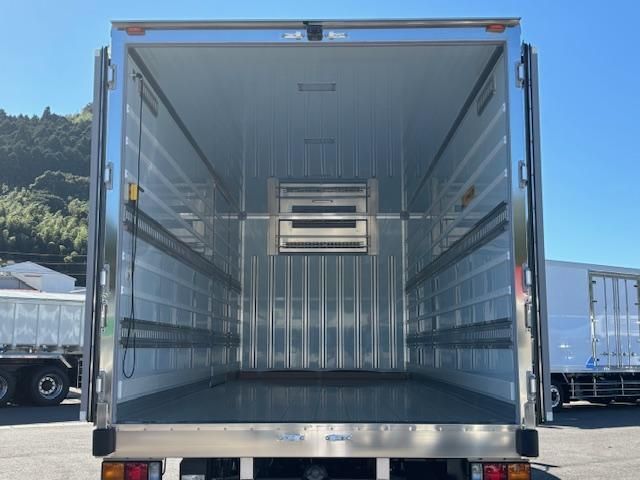 MITSUBISHI FUSOU FIGHTER 2025 Image 31