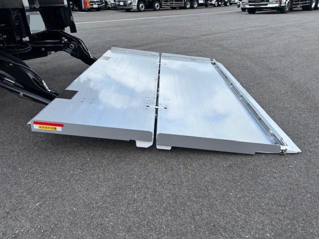 MITSUBISHI FUSOU FIGHTER 2025 Image 31