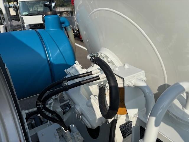 MITSUBISHI FUSOU FIGHTER 2025 Image 31