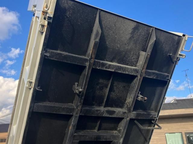 HINO DUTRO 2023 Image 31